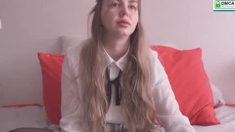 Snapshot of fluffy_hat chatting on 9, 3, 2025 Fluffy and Krut online show from 9, 3, 2025