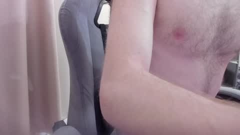 Snapshot of fluffycat_ chatting on 12, 12, 2024 fluffycat online show from 12, 12, 2024