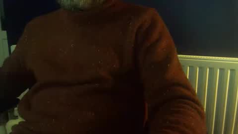 Snapshot of fns2011 chatting on 9, 1, 2025 fns2011 online show from 9, 1, 2025