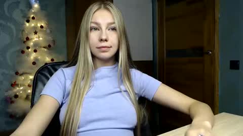 Snapshot of fofhcf chatting on 16, 1, 2025 Molli  Ready for any play with you. Hottest show in pvt  Help a student earn big tokens  online show from 16, 1, 2025