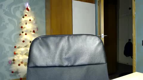 Snapshot of fofhcf chatting on 25, 1, 2025 Molli  Ready for any play with you. Hottest show in pvt  Help a student earn big tokens  online show from 25, 1, 2025