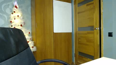 Snapshot of fofhcf chatting on 25, 1, 2025 Molli  Ready for any play with you. Hottest show in pvt  Help a student earn big tokens  online show from 25, 1, 2025