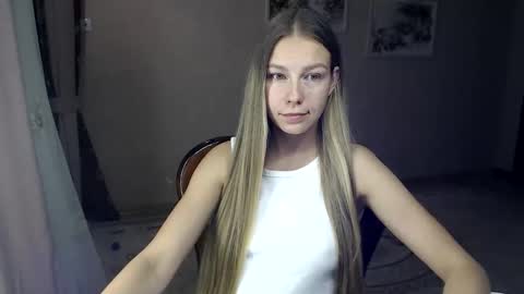 Snapshot of fofhcf chatting on 20, 9, 2025 Molli  Ready for any play with you. Hottest show in pvt  Help a student earn big tokens  online show from 20, 9, 2025