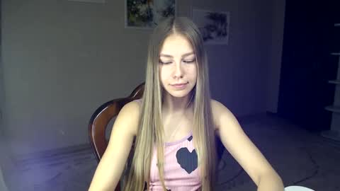 Snapshot of fofhcf chatting on 8, 10, 2025 Molli  Ready for any play with you. Hottest show in pvt  Help a student earn big tokens  online show from 8, 10, 2025