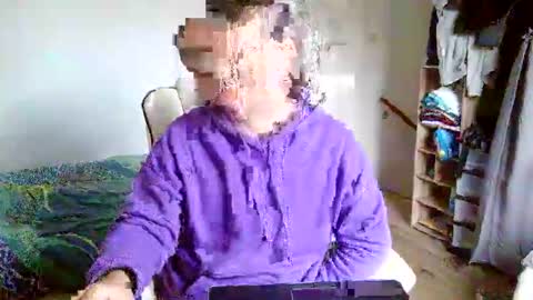 Snapshot of foix228489 chatting on 28, 9, 2025 foxalwaysexcited online show from 28, 9, 2025