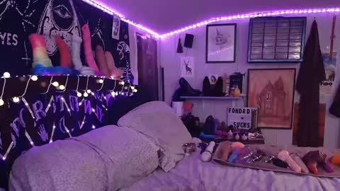 Fonda Dix online show from 27, 1, 2025