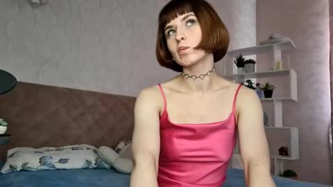 Snapshot of forbidden_fruity chatting on 17, 9, 2025 Laura online show from 17, 9, 2025