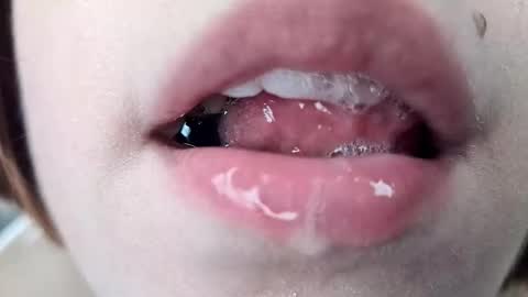 Snapshot of forbidden_fruity chatting on 20, 9, 2025 Laura online show from 20, 9, 2025