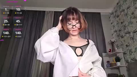 Snapshot of forbidden_fruity chatting on 5, 10, 2025 Laura online show from 5, 10, 2025