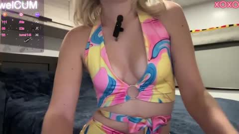 Snapshot of foreverkinkyy chatting on 30, 1, 2025 Elaine online show from 30, 1, 2025