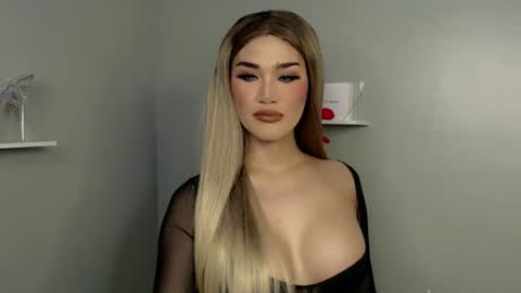 Snapshot of forget_me_not69 chatting on 10, 3, 2025 KHATRINA STACIE MARIE online show from 10, 3, 2025