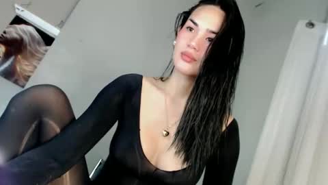 Snapshot of forget_me_not69 chatting on 3, 12, 2025 KHATRINA STACIE MARIE online show from 3, 12, 2025