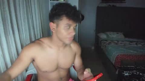 Snapshot of fox_evans chatting on 19, 12, 2025 Fox online show from 19, 12, 2025