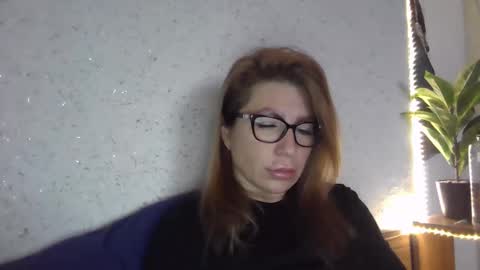 fox_red_lady7 online show from 9, 2, 2025