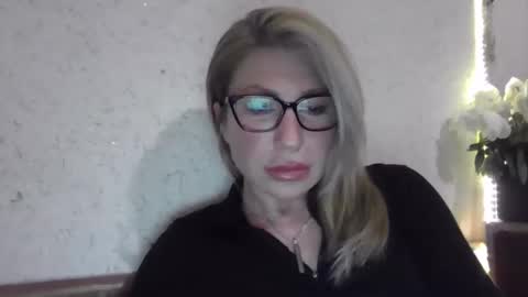 fox_red_lady7 online show from 3, 2, 2026