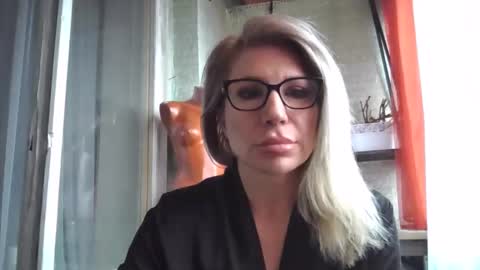 fox_red_lady7 online show from 2, 4, 2026