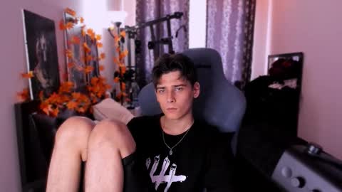 Foxicfu online show from 12, 11, 2025