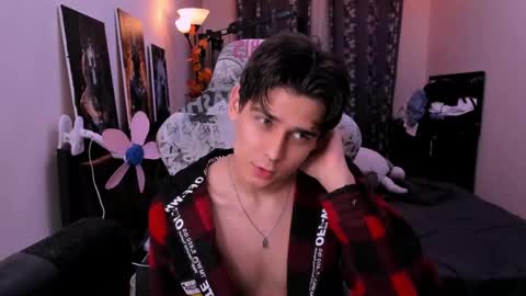 Foxicfu online show from 14, 4, 2026