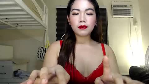 Snapshot of foxieeealona chatting on 9, 9, 2025 Alicia Baby online show from 9, 9, 2025