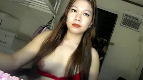 Snapshot of foxieeealona chatting on 5, 12, 2025 Alicia Baby online show from 5, 12, 2025