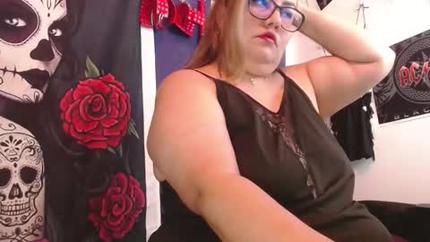 Snapshot of foxxbell chatting on 29, 10, 2025 foxxbell online show from 29, 10, 2025