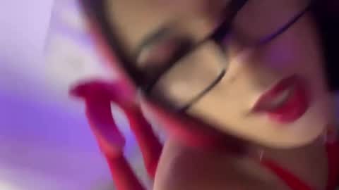 Snapshot of foxxy_angel chatting on 30, 5, 2026 Santi online show from 30, 5, 2026