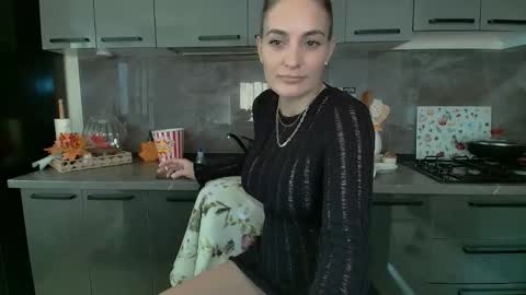 Snapshot of foxxyanna chatting on 15, 9, 2025 Ana online show from 15, 9, 2025