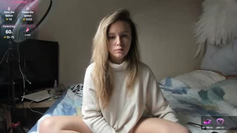 Snapshot of foxy_blond chatting on 18, 2, 2025 Foxy online show from 18, 2, 2025