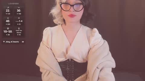 Snapshot of foxy_jpg chatting on 28, 2, 2025 Sue online show from 28, 2, 2025