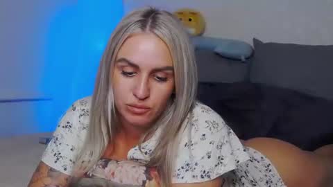 Foxy Kimmi online show from 5, 7, 2026