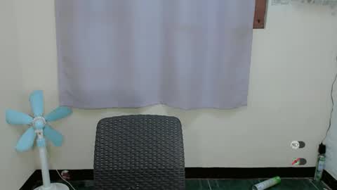 Snapshot of foxy_lei chatting on 21, 12, 2025 foxy_lei online show from 21, 12, 2025