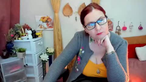 Snapshot of foxydesiree chatting on 18, 12, 2024 foxydesiree online show from 18, 12, 2024