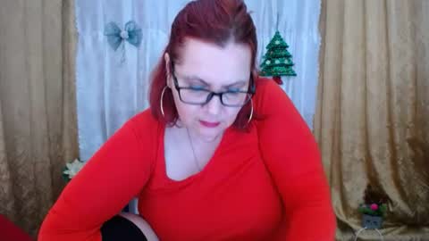 Snapshot of foxydesiree chatting on 14, 1, 2026 foxydesiree online show from 14, 1, 2026