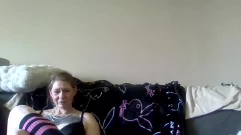 Snapshot of foxyfang chatting on 28, 2, 2025 foxyfang online show from 28, 2, 2025