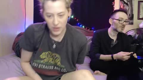 Snapshot of foxymalloryknoxy69 chatting on 16, 12, 2025 Mallory Koxx online show from 16, 12, 2025