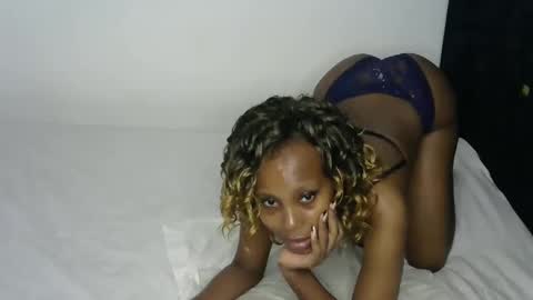 Snapshot of foxypennyy chatting on 18, 2, 2025 foxypennyy online show from 18, 2, 2025