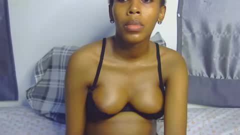 Snapshot of foxypennyy chatting on 9, 11, 2025 foxypennyy online show from 9, 11, 2025