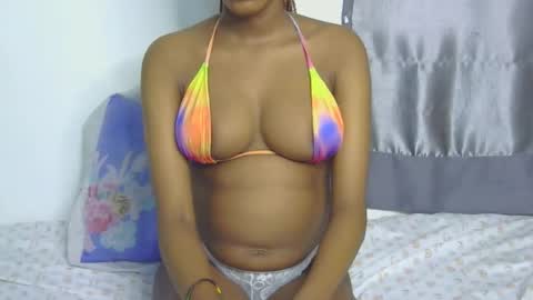 Snapshot of foxypennyy chatting on 19, 11, 2025 foxypennyy online show from 19, 11, 2025