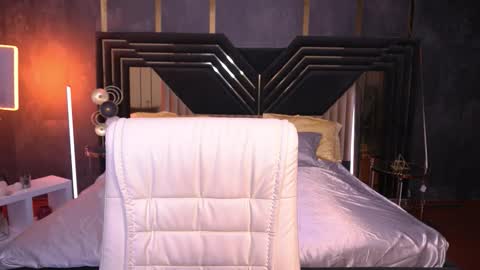 Snapshot of foxyykate chatting on 25, 10, 2025 Kate online show from 25, 10, 2025