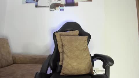 IM FRAIDER online show from 29, 4, 2026