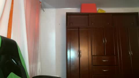 franccesco_699 online show from 19, 12, 2024