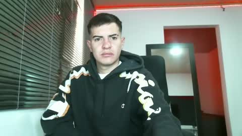 franccesco_699 online show from 26, 1, 2025