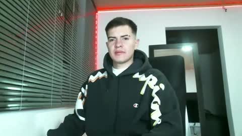 franccesco_699 online show from 27, 1, 2025