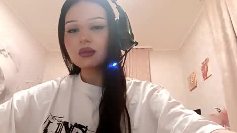 Snapshot of francedoegg chatting on 27, 2, 2026 Alice online show from 27, 2, 2026