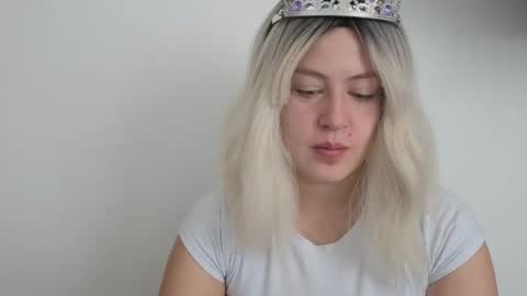 Snapshot of francescaasmith chatting on 4, 12, 2025 Francesca online show from 4, 12, 2025