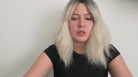 Snapshot of francescaasmith chatting on 16, 12, 2025 Francesca online show from 16, 12, 2025