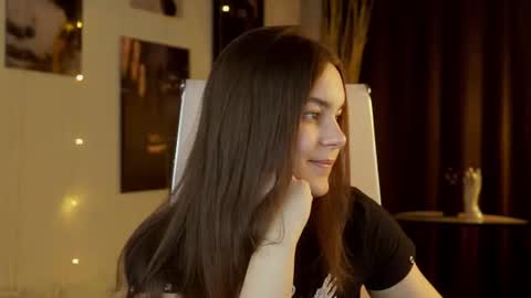 Francesca online show from 19, 6, 2026