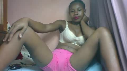 Snapshot of franciefrancie chatting on 1, 3, 2025 francilla online show from 1, 3, 2025