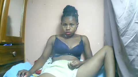 Snapshot of franciefrancie chatting on 3, 3, 2025 francilla online show from 3, 3, 2025