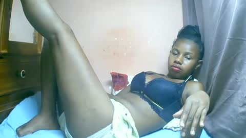 Snapshot of franciefrancie chatting on 3, 3, 2025 francilla online show from 3, 3, 2025